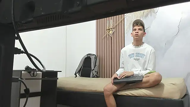 Ethanhot os online show from May 12, 2026, 7:55 pm