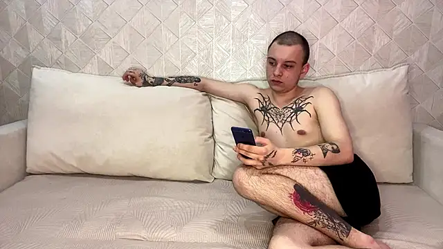 Snapshot of CharmSexyCouple chatting on April 26, 2026, 9:40 am CharmSexyCouple online show from April 26, 2026, 9:40 am
