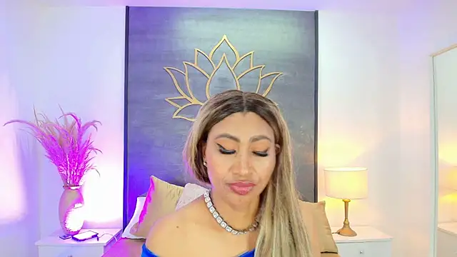 Snapshot of Kiara_Parker_ chatting on May 19, 2026, 1:56 am Kiara Parker online show from May 19, 2026, 1:56 am