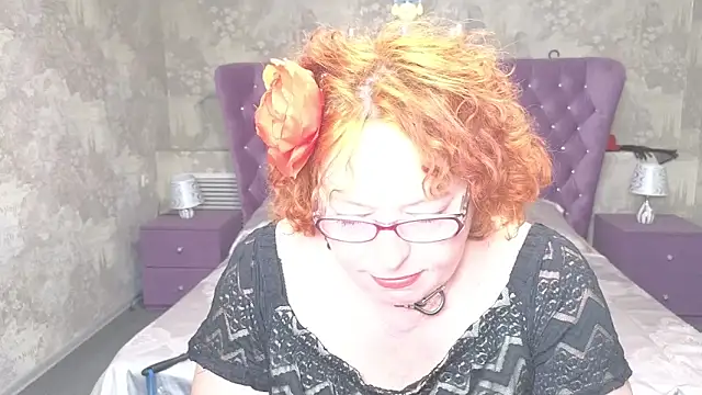 Snapshot of Fara_Flutte chatting on June 5, 2026, 12:00 pm Fara Flutte online show from June 5, 2026, 12:00 pm
