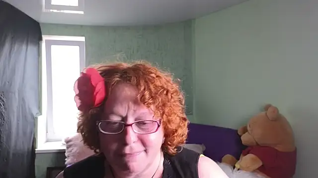 Snapshot of Fara_Flutte chatting on June 10, 2026, 1:10 pm Fara Flutte online show from June 10, 2026, 1:10 pm