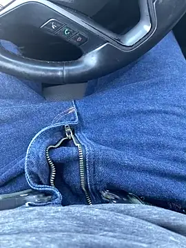 nerofu84 online show from April 8, 2026, 4:18 pm