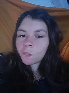 papo model online show from April 10, 2026, 12:43 pm