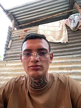 brayanz16 online show from April 12, 2026, 10:26 pm