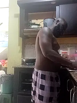 Salchichon18 online show from April 10, 2026, 4:01 pm