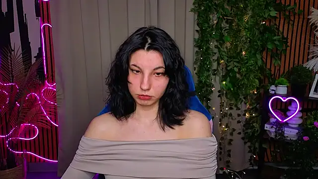 SharonBrowns online show from April 15, 2026, 6:37 pm