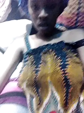 Snapshot of issabelaluna chatting on April 7, 2026, 3:45 pm issabelaluna online show from April 7, 2026, 3:45 pm