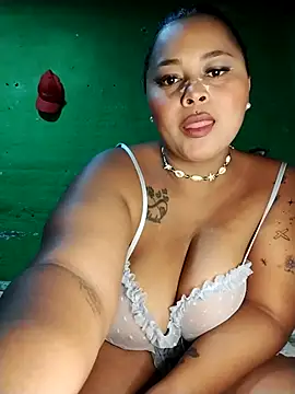 Snapshot of Nikita_Glam chatting on July 2, 2026, 3:17 am Nikita Glam online show from July 2, 2026, 3:17 am