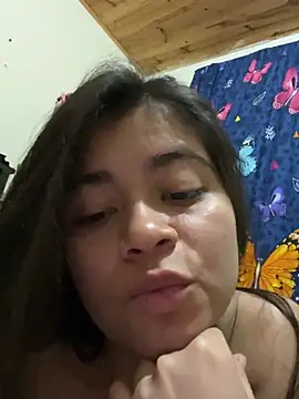 Snapshot of Kloe_zaf chatting on May 4, 2026, 4:19 am Kloe zaf online show from May 4, 2026, 4:19 am