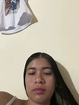 Snapshot of Kloe_zaf chatting on June 25, 2026, 1:49 am Kloe zaf online show from June 25, 2026, 1:49 am