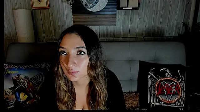 Snapshot of Alucarda666 chatting on July 4, 2026, 9:10 pm Alucarda666 online show from July 4, 2026, 9:10 pm