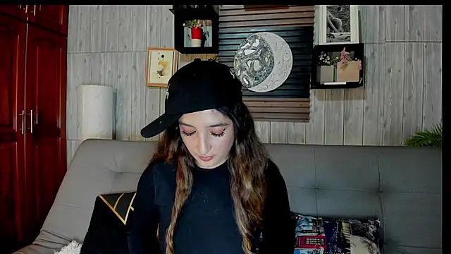 Snapshot of Alucarda666 chatting on July 19, 2026, 8:56 pm Alucarda666 online show from July 19, 2026, 8:56 pm