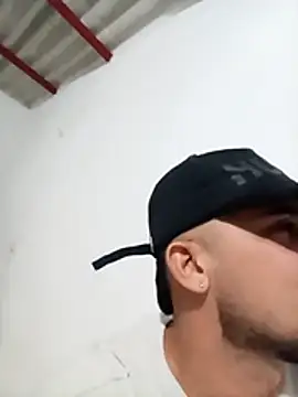 franDuxxx online show from April 9, 2026, 2:55 am