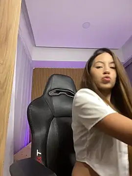 Snapshot of Ambar_Zaf chatting on May 21, 2026, 1:12 am Ambar Zaf online show from May 21, 2026, 1:12 am