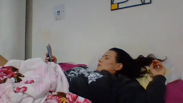 Snapshot of valery_fitt chatting on June 7, 2026, 2:37 am valery fitt online show from June 7, 2026, 2:37 am