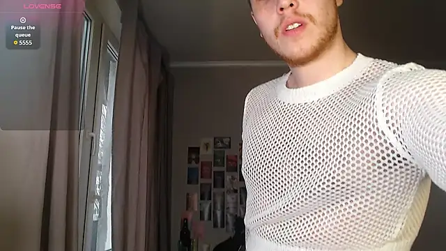 Snapshot of KlausVent chatting on April 9, 2026, 4:45 pm KlausVent online show from April 9, 2026, 4:45 pm