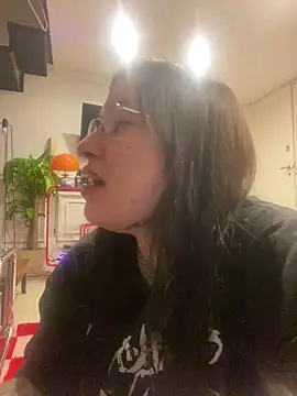 Snapshot of cherryxxox chatting on April 16, 2026, 2:56 am cherryxxox online show from April 16, 2026, 2:56 am