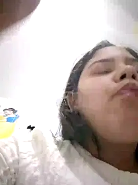 Snapshot of Babynatsha chatting on April 18, 2026, 5:17 pm Babynatsha online show from April 18, 2026, 5:17 pm