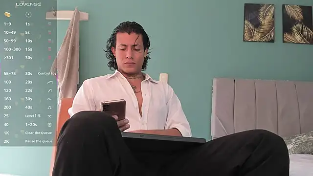 Damian Romanoff online show from May 13, 2026, 2:58 pm
