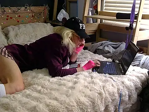 sexysassyNaralie online show from April 22, 2026, 12:46 am