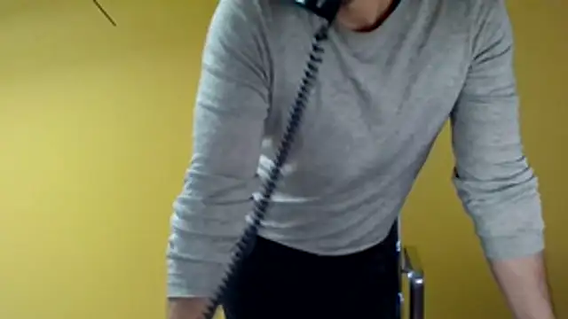 jjjust curiousss online show from April 15, 2026, 4:14 pm