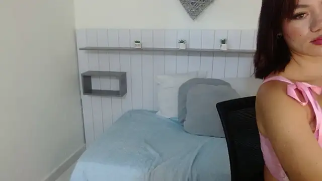 Scarleth Ross online show from April 8, 2026, 4:51 pm