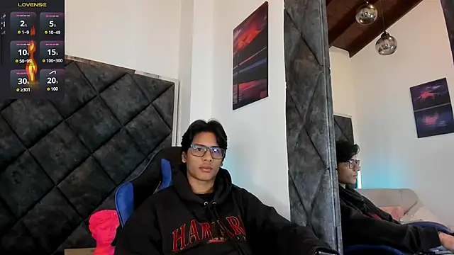 Snapshot of LiamKron chatting on June 16, 2026, 11:02 am LiamKron online show from June 16, 2026, 11:02 am