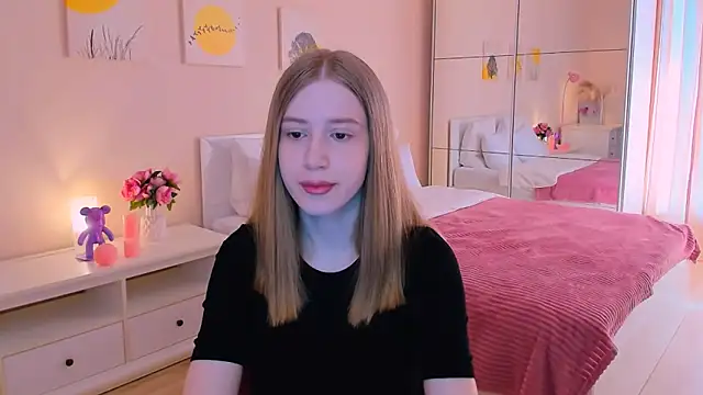 Snapshot of cheeky_chick chatting on May 20, 2026, 1:17 pm cheeky chick online show from May 20, 2026, 1:17 pm