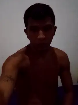 AlexPhoenix online show from April 9, 2026, 4:23 am