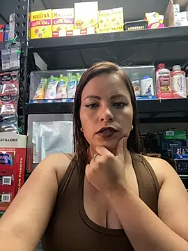Snapshot of MIA_ROSSEEE chatting on June 20, 2026, 7:27 pm MIA ROSSEEE online show from June 20, 2026, 7:27 pm