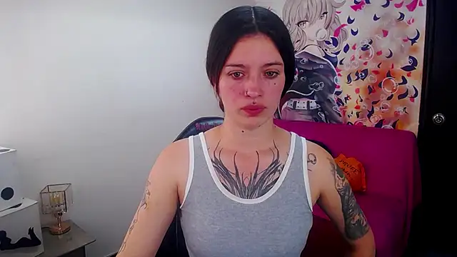 Lucia evans21 online show from June 11, 2026, 8:18 pm