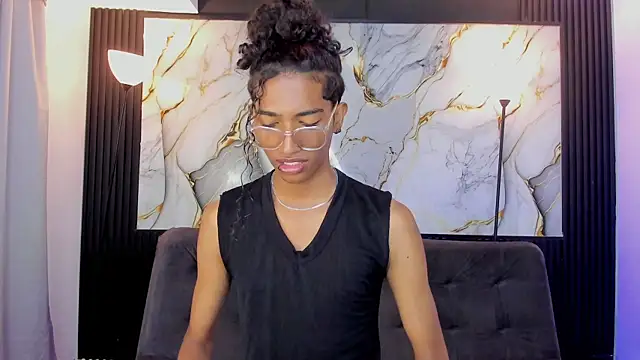 Snapshot of triiangel_latinboy chatting on June 7, 2026, 12:31 pm triiangel latinboy online show from June 7, 2026, 12:31 pm