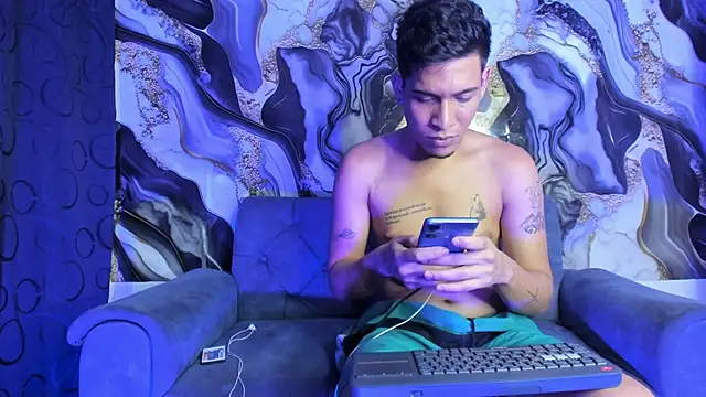 Snapshot of Mateo_and_Jose chatting on May 16, 2026, 4:09 am Mateo and Jose online show from May 16, 2026, 4:09 am
