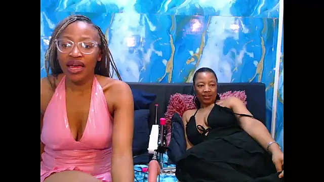 caramelchoco69 online show from June 4, 2026, 8:09 am
