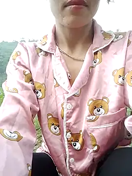  Lyly pussy  online show from April 10, 2026, 10:58 pm