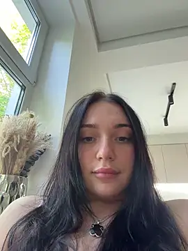Snapshot of LucyHotty_ chatting on June 20, 2026, 4:10 pm LucyHotty online show from June 20, 2026, 4:10 pm