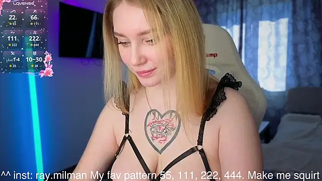 AliceMilr online show from April 10, 2026, 10:20 am