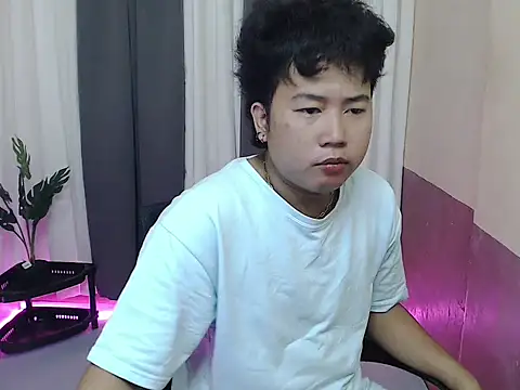 Soctober online show from April 10, 2026, 2:22 pm