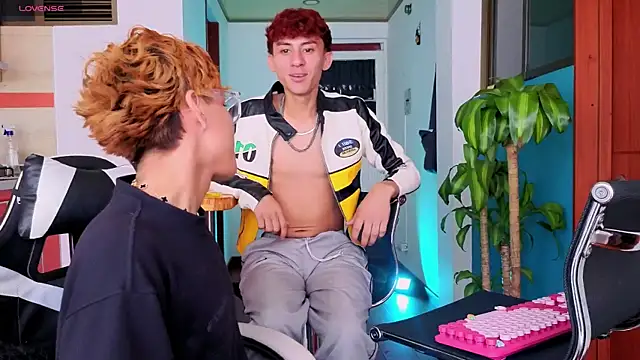 Ryan y tony online show from April 9, 2026, 6:46 pm