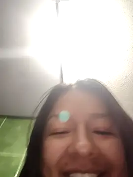 alisonnturbay online show from June 26, 2026, 1:32 am