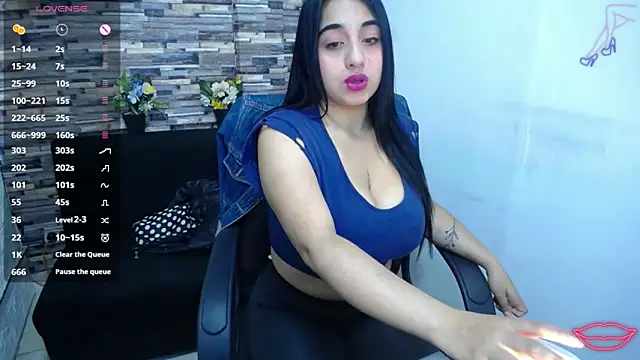 miaboobss online show from May 24, 2026, 12:43 pm