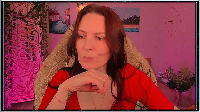 LanaRadiance online show from June 19, 2026, 11:14 am