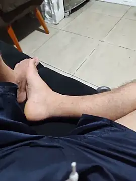 Fofinho44 online show from May 15, 2026, 11:01 pm