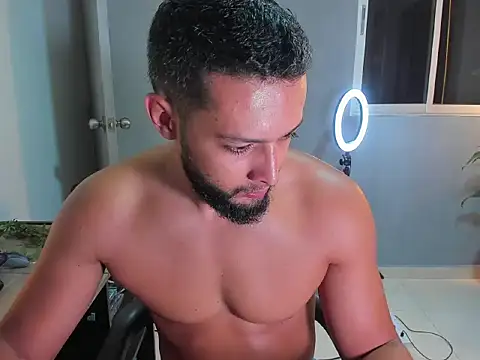 Juan Calix online show from April 13, 2026, 10:15 pm