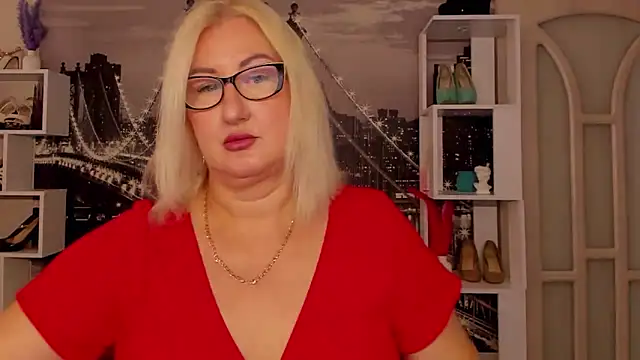 DianaFrances online show from June 6, 2026, 12:32 pm