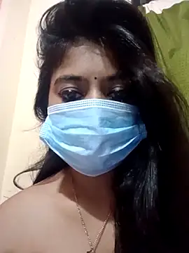 dearmona00 online show from June 15, 2026, 5:37 pm