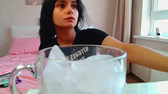 The Slutty Fox online show from June 23, 2026, 8:23 am