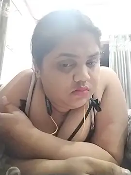 hotsilk21 online show from June 9, 2026, 7:58 pm
