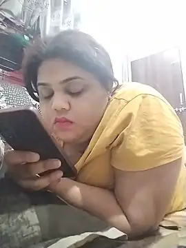 hotsilk21 online show from June 23, 2026, 8:29 pm