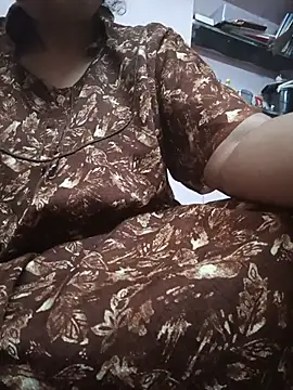 Tamilaunty35 online show from June 30, 2026, 4:57 am